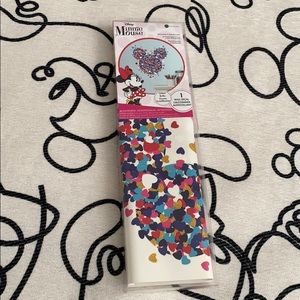 Minnie Mouse glitter wall cling